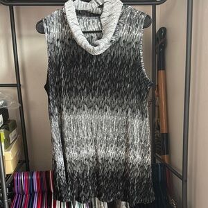 Black and White Sleeveless Top
